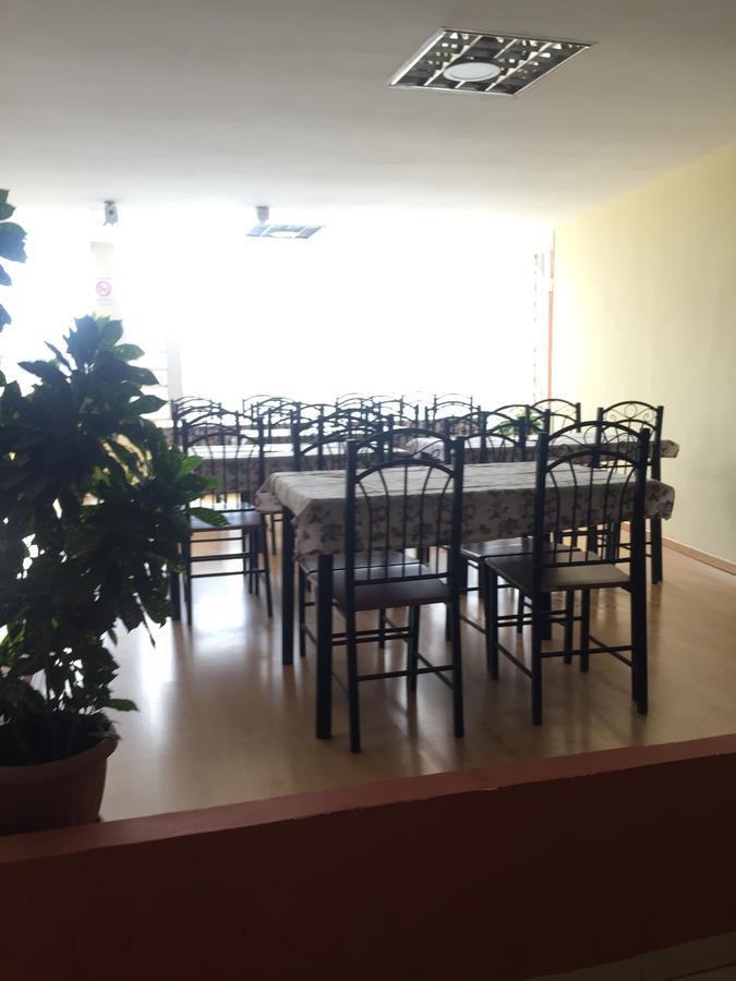 White Palace Hotel Ανταναναρίβο Εξωτερικό φωτογραφία